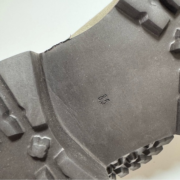 Seychelles Cashew Chelsea Boot Size 8.5 Leather Grey - Picture 5 of 7